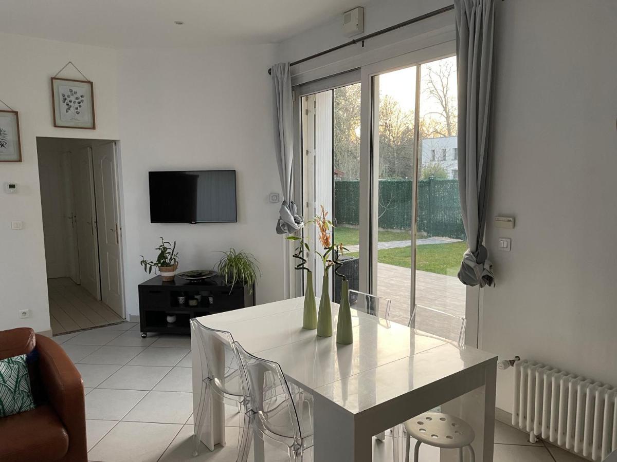 Maison Avec Vue Sur Le Chateau 올리언스 외부 사진
