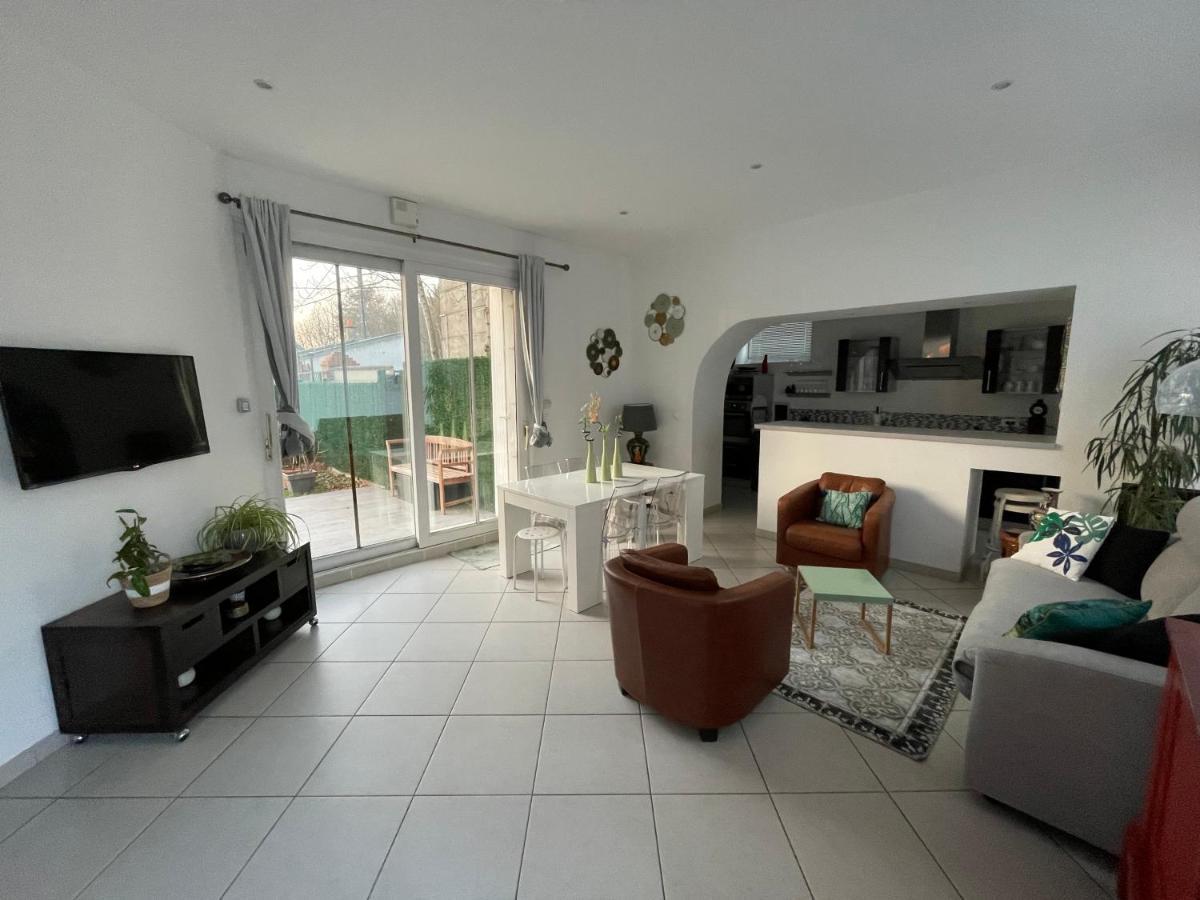 Maison Avec Vue Sur Le Chateau 올리언스 외부 사진